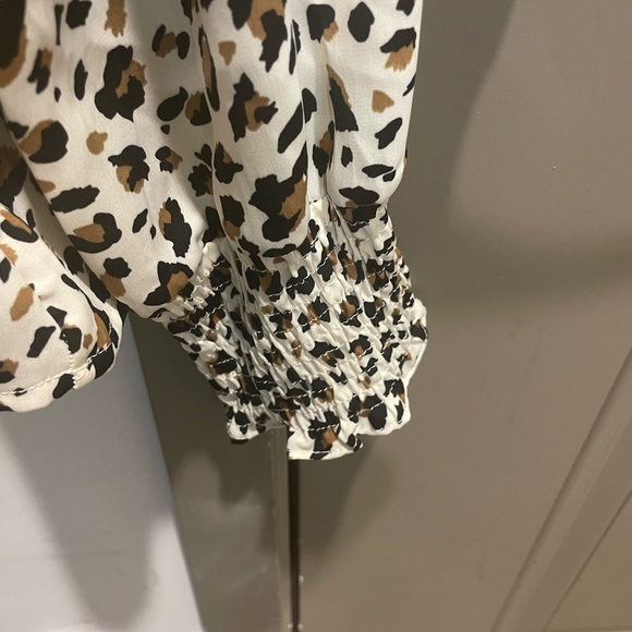THML leopard blouse, size M - Picture 4 of 5
